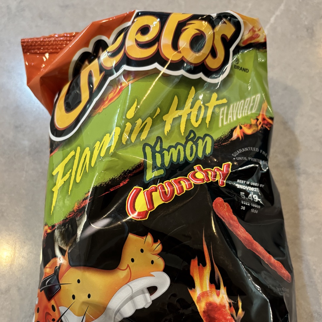 Flamin Hot Limon Cheetos