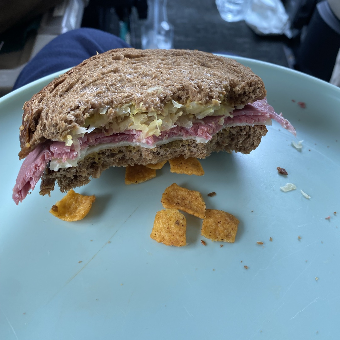 Ruben sandwich