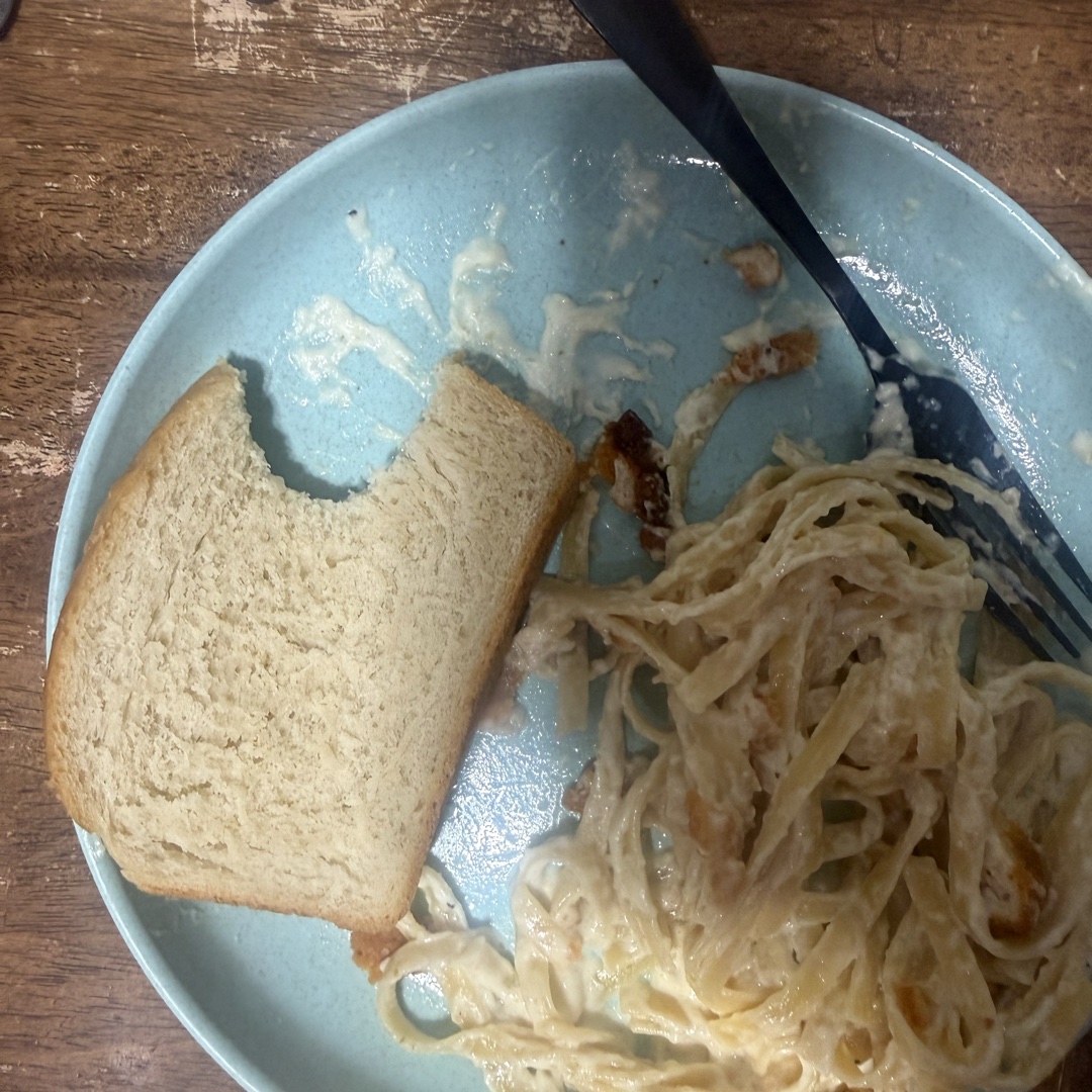 Chicken Alfredo And Bread