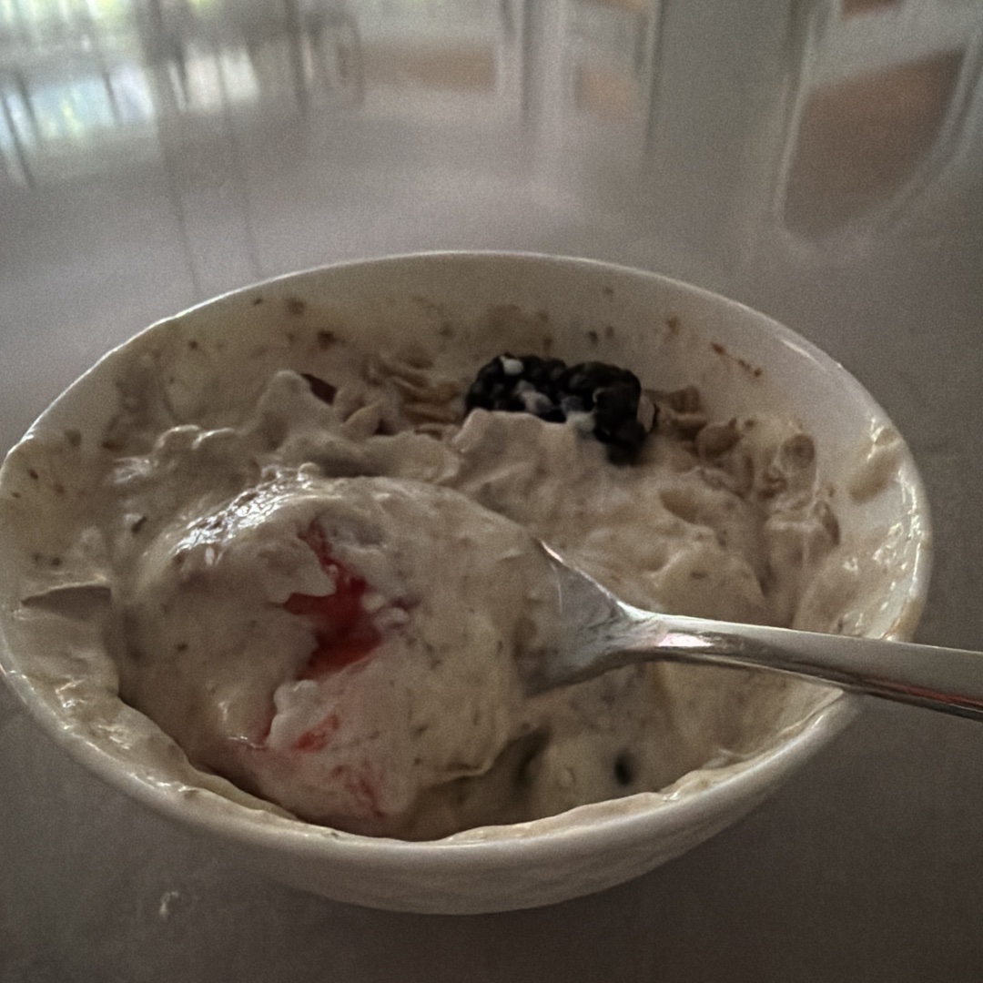 Greek yogurt protein bowl