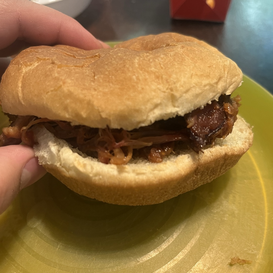 Pulled pork sandwich