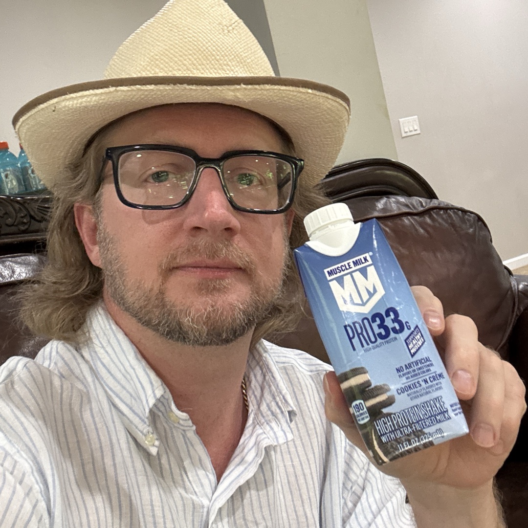 Quest: Cookies n Cream Protein shake